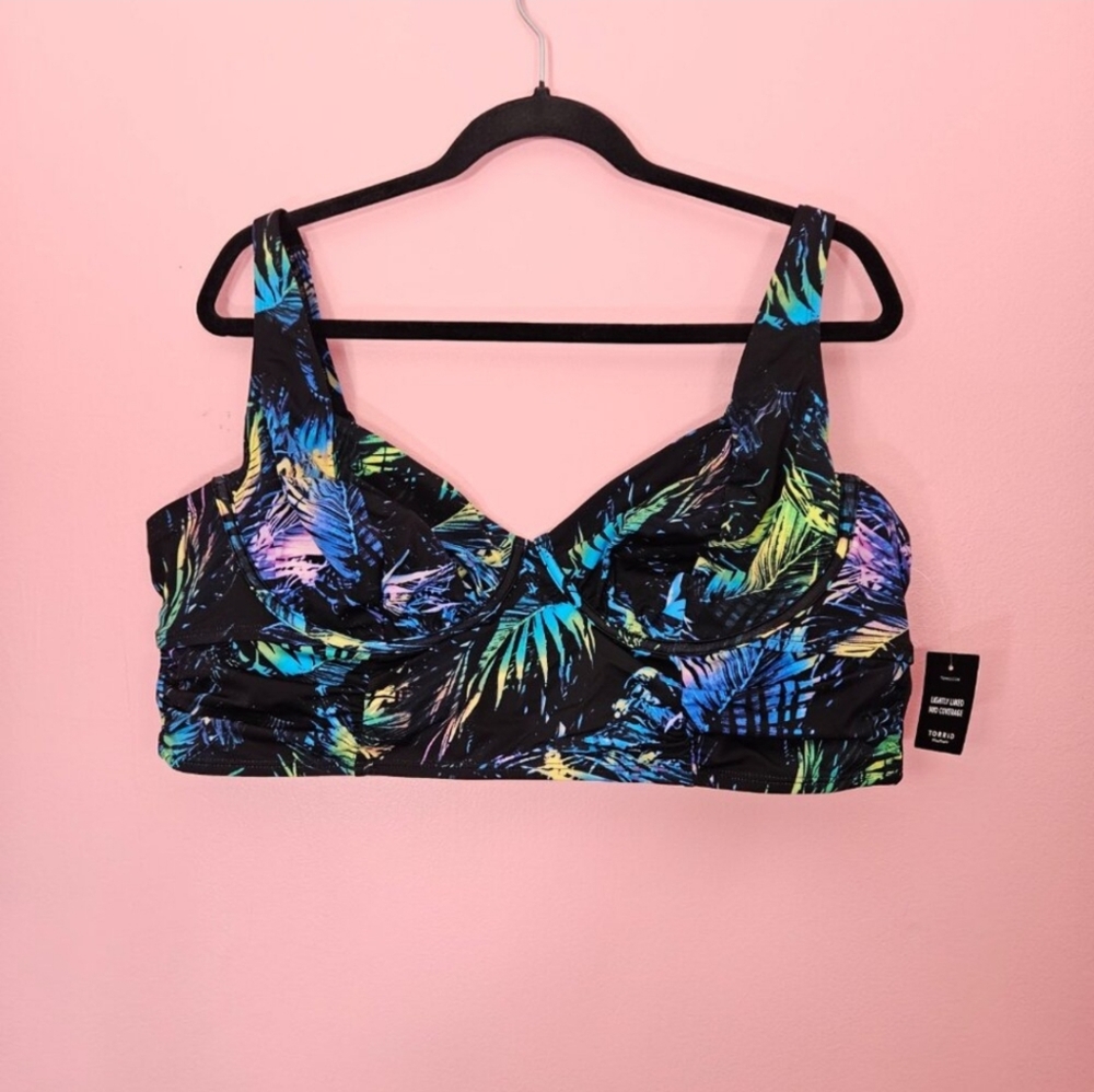 TOP ONLY NWT Torrid Midkini Swim Bikini Top 3X Tropical Print
